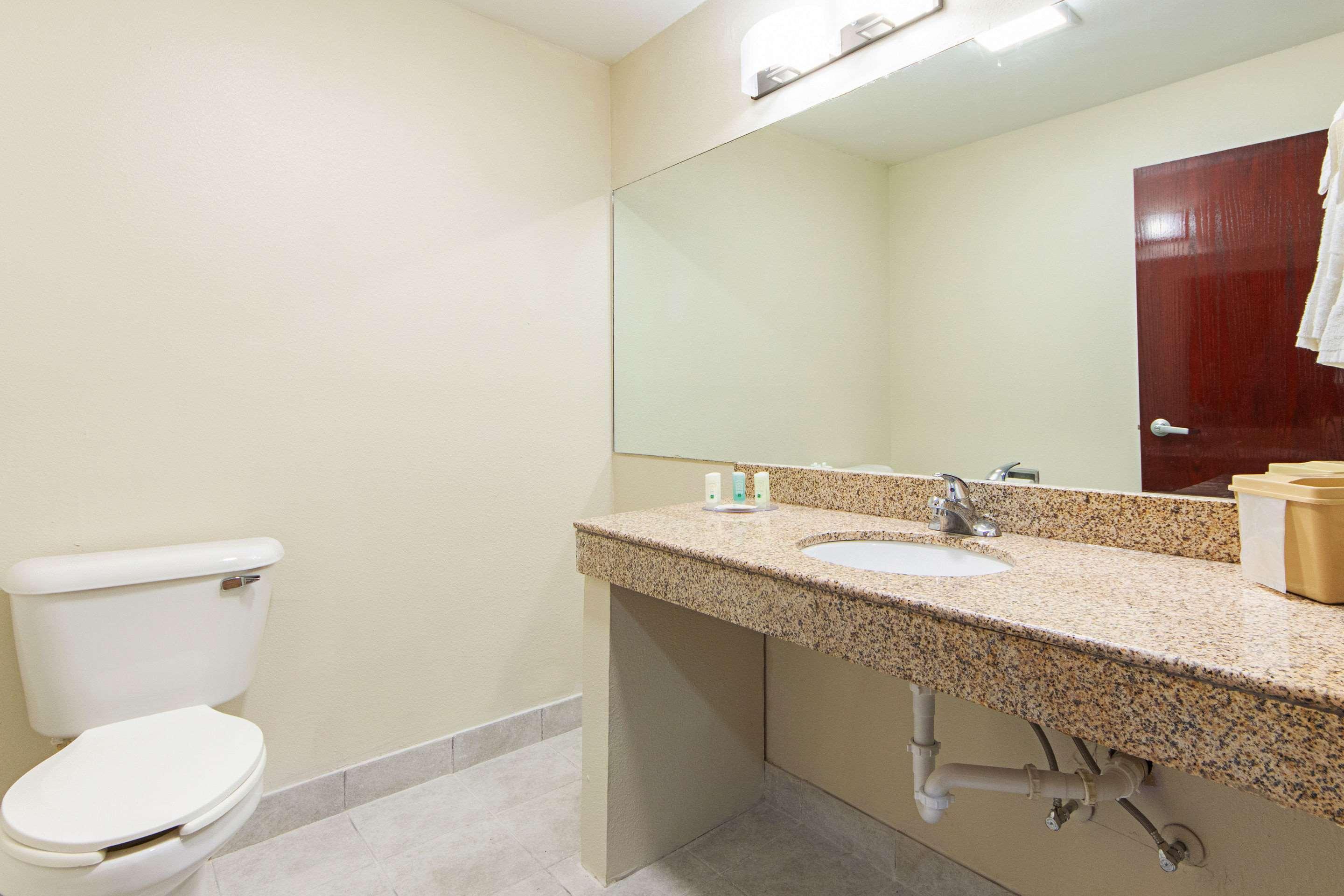 Quality Inn Greenville I-30 Exterior photo