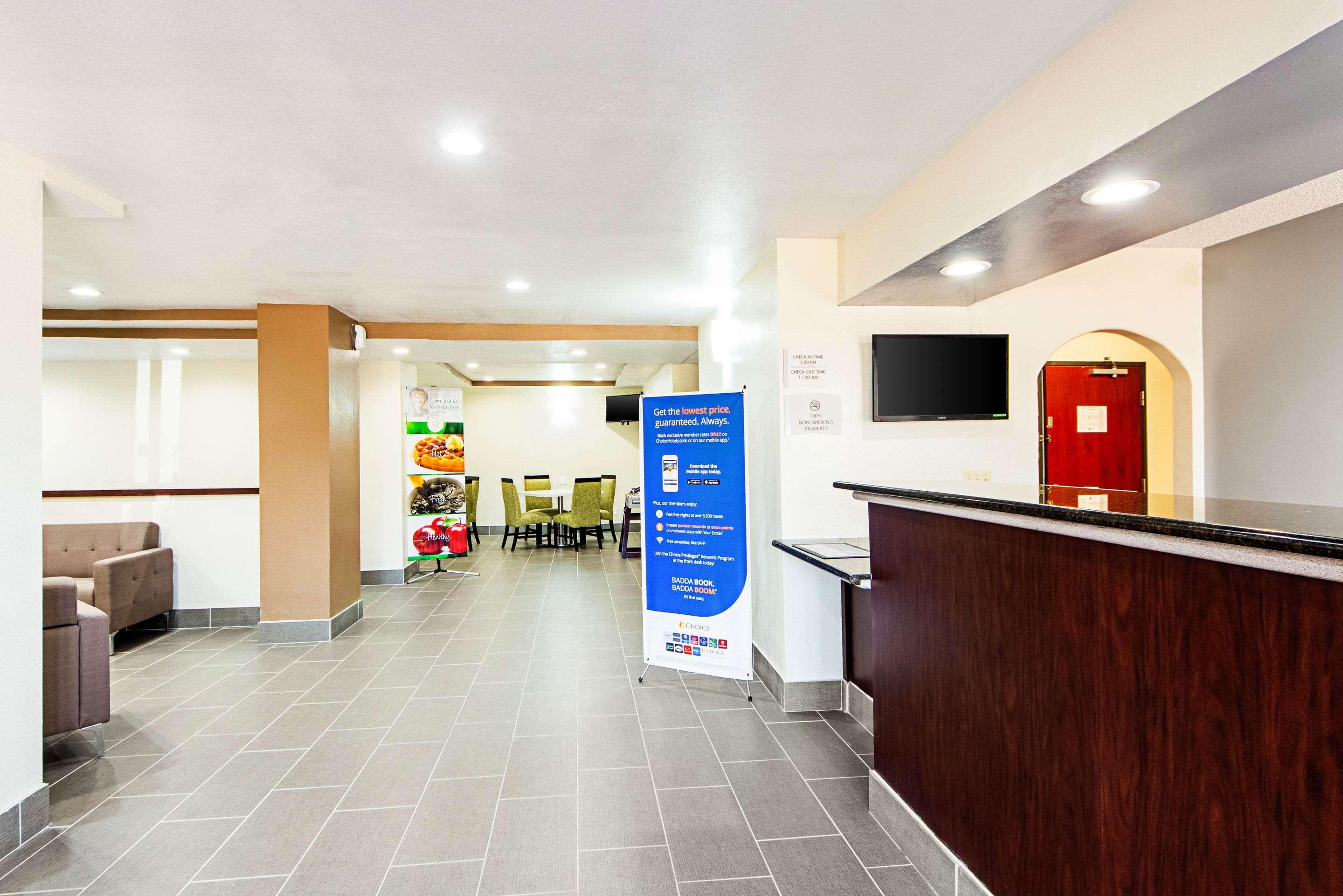 Quality Inn Greenville I-30 Exterior photo